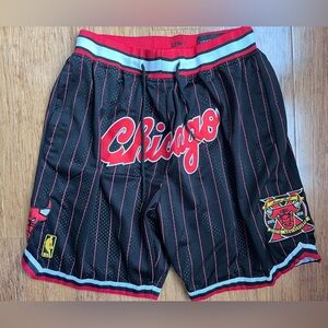 Just Don H. C. Chicago Bulls Basketball Shorts Size Large 1610